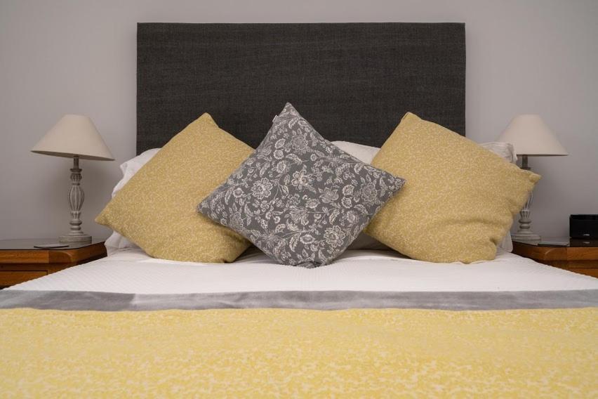 فيلا Brookdale House ويدبريدج المظهر الخارجي الصورة